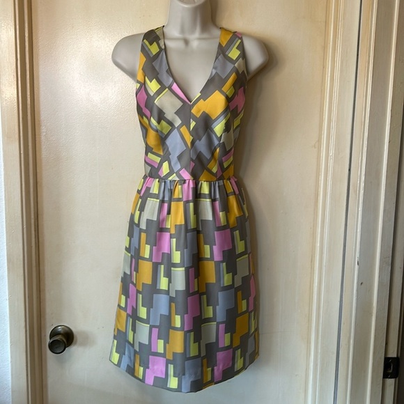 Milly of New York 100% silk geometric print dress size 2 - Picture 1 of 12